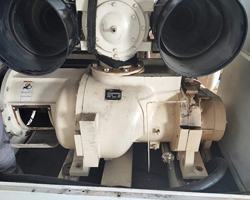 登?？諌簷C(jī)主機(jī)機(jī)頭大修